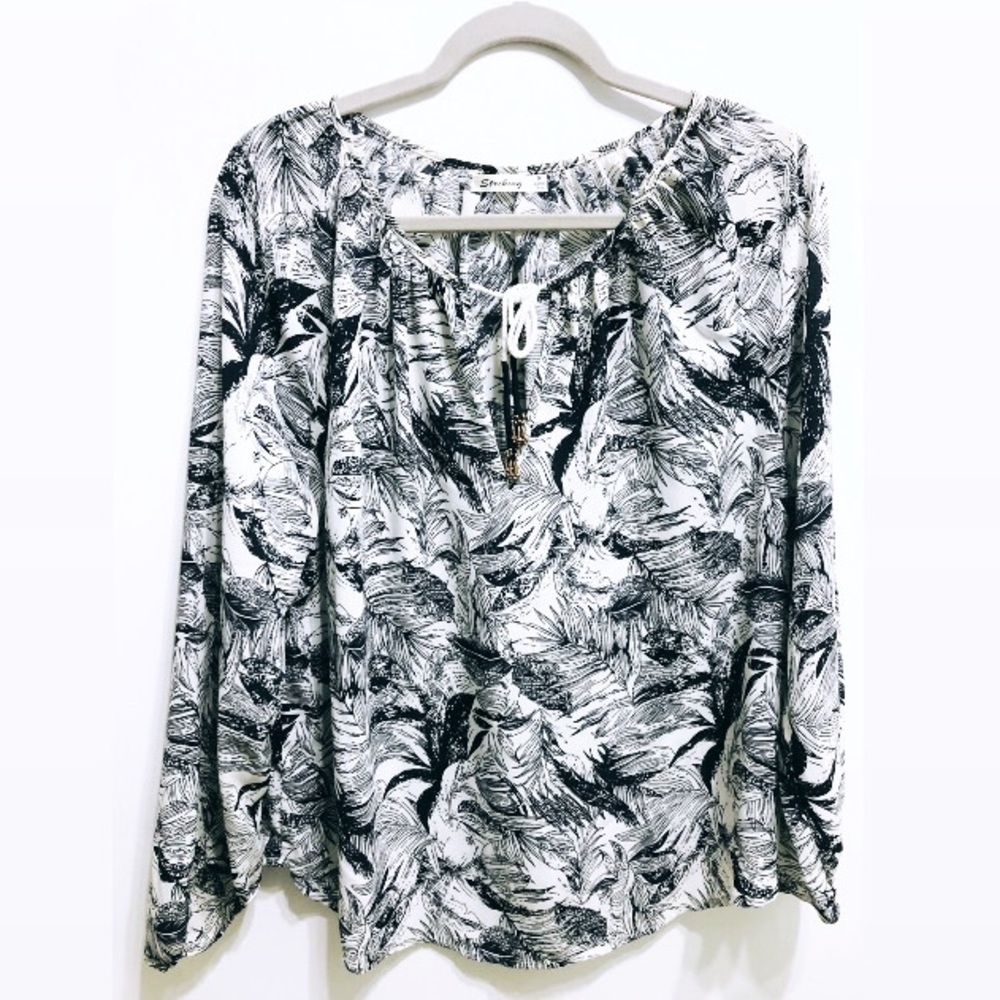 STRIKING boho gypsy top